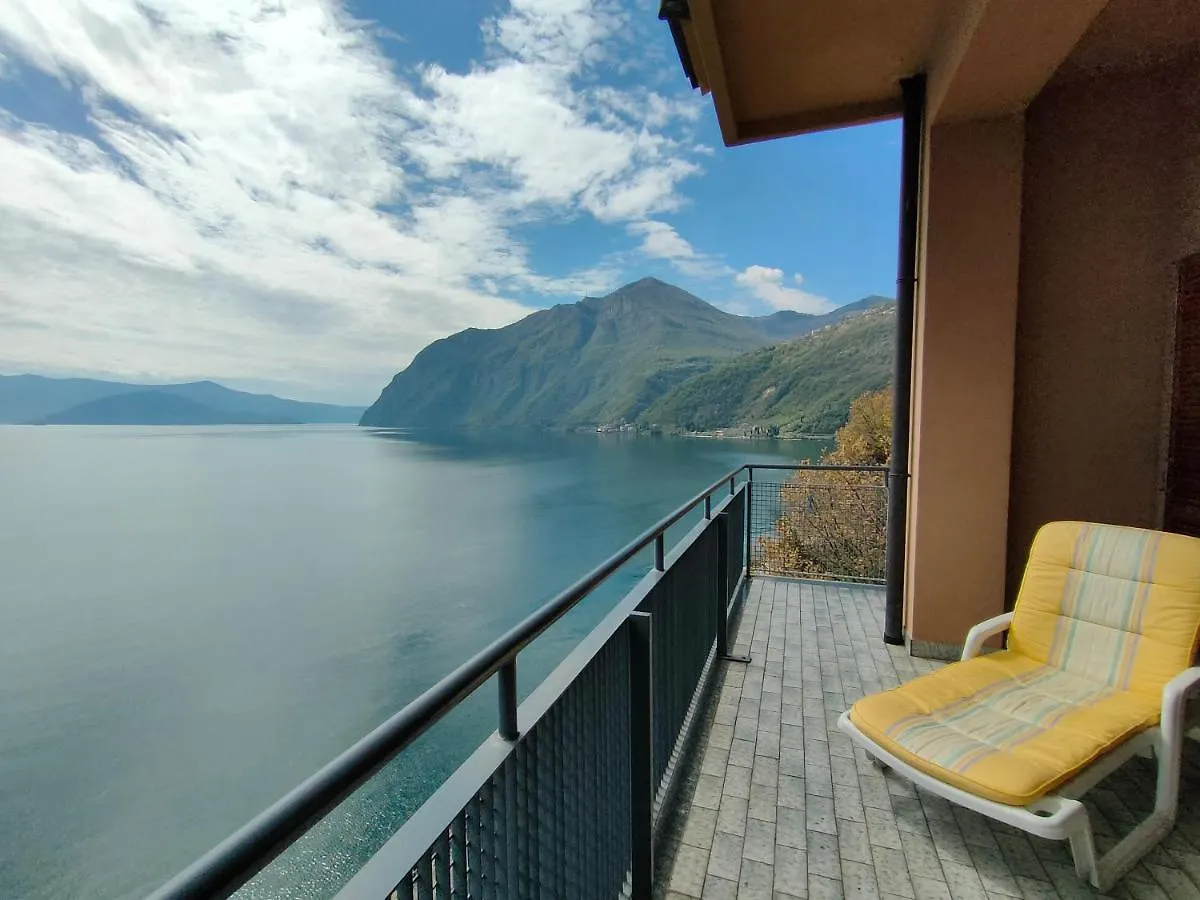 Iseolakerental- Casa Trentapassi Riva di Solto